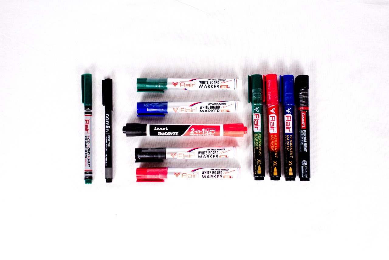 flair white board markers / CD markers